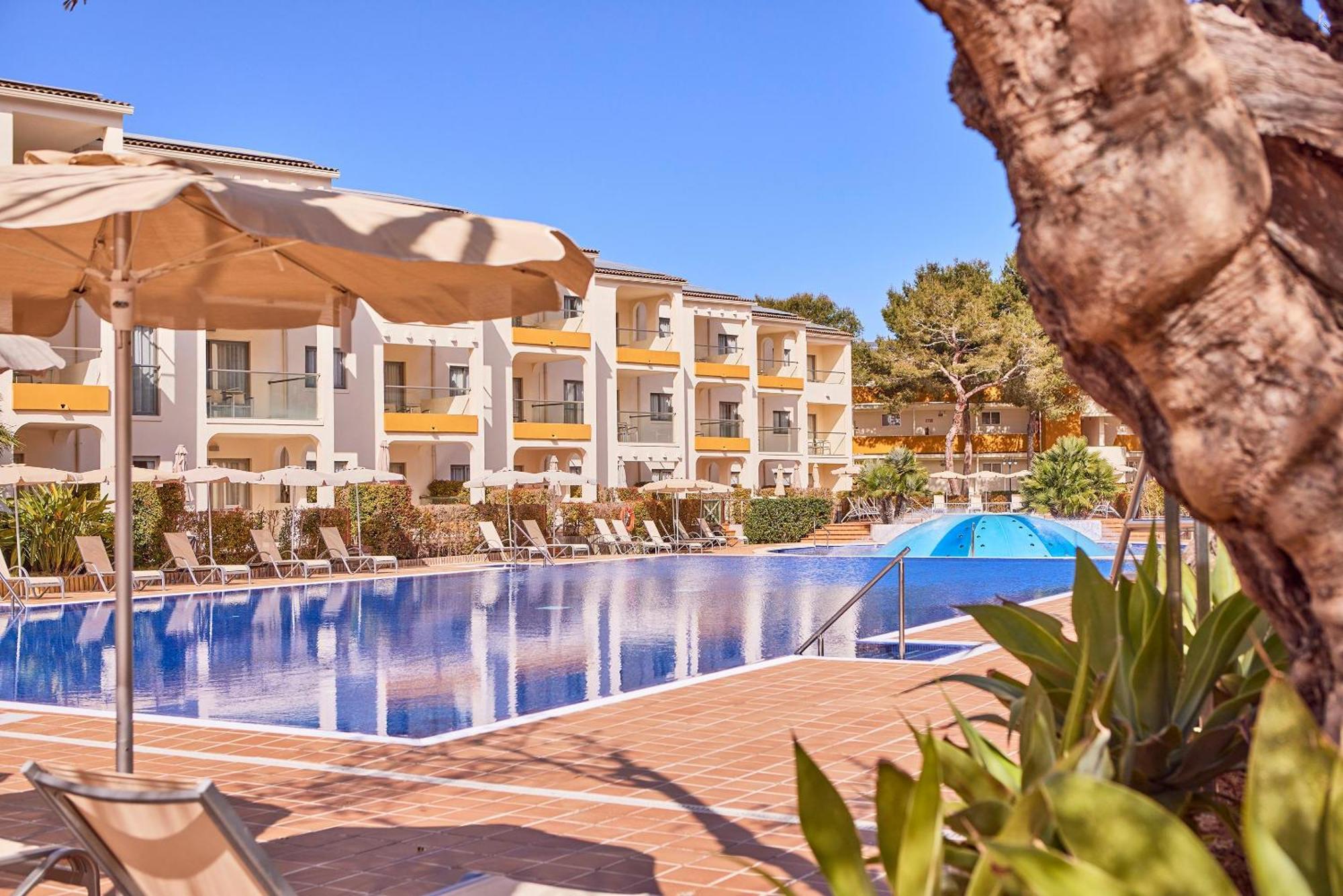 Апарт отель Zafiro Tropic Порто де Алькудиа Экстерьер фото