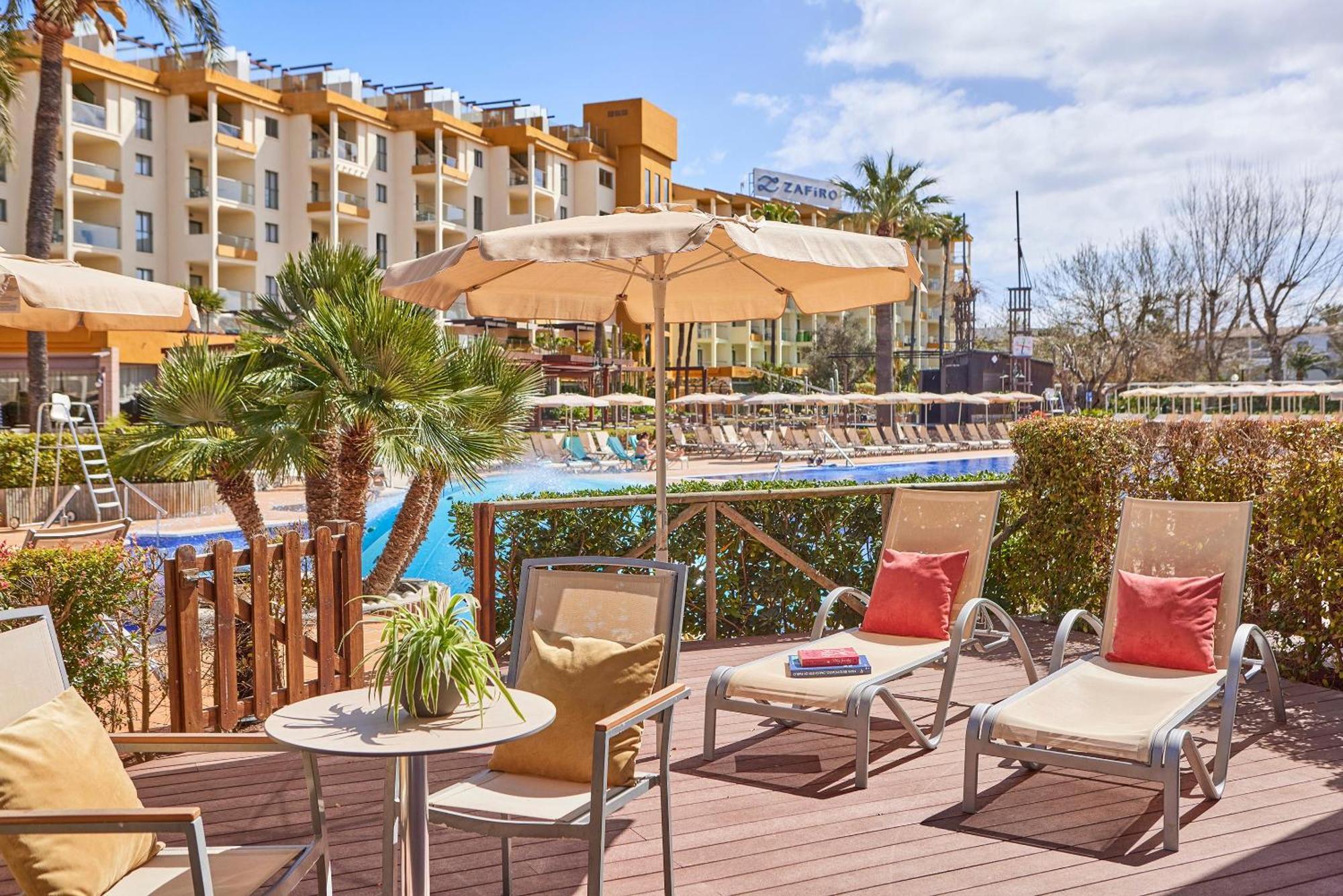 Апарт отель Zafiro Tropic Порто де Алькудиа Экстерьер фото